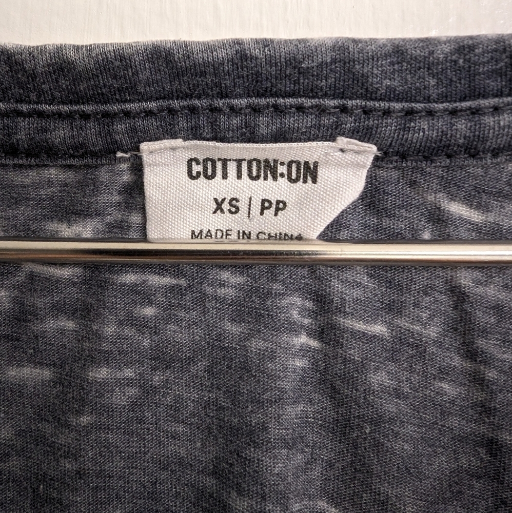 Cotton On Oversized Hi Lo Rounded Hem V Neck Burnout Tee Shirt - Picture 3 of 5